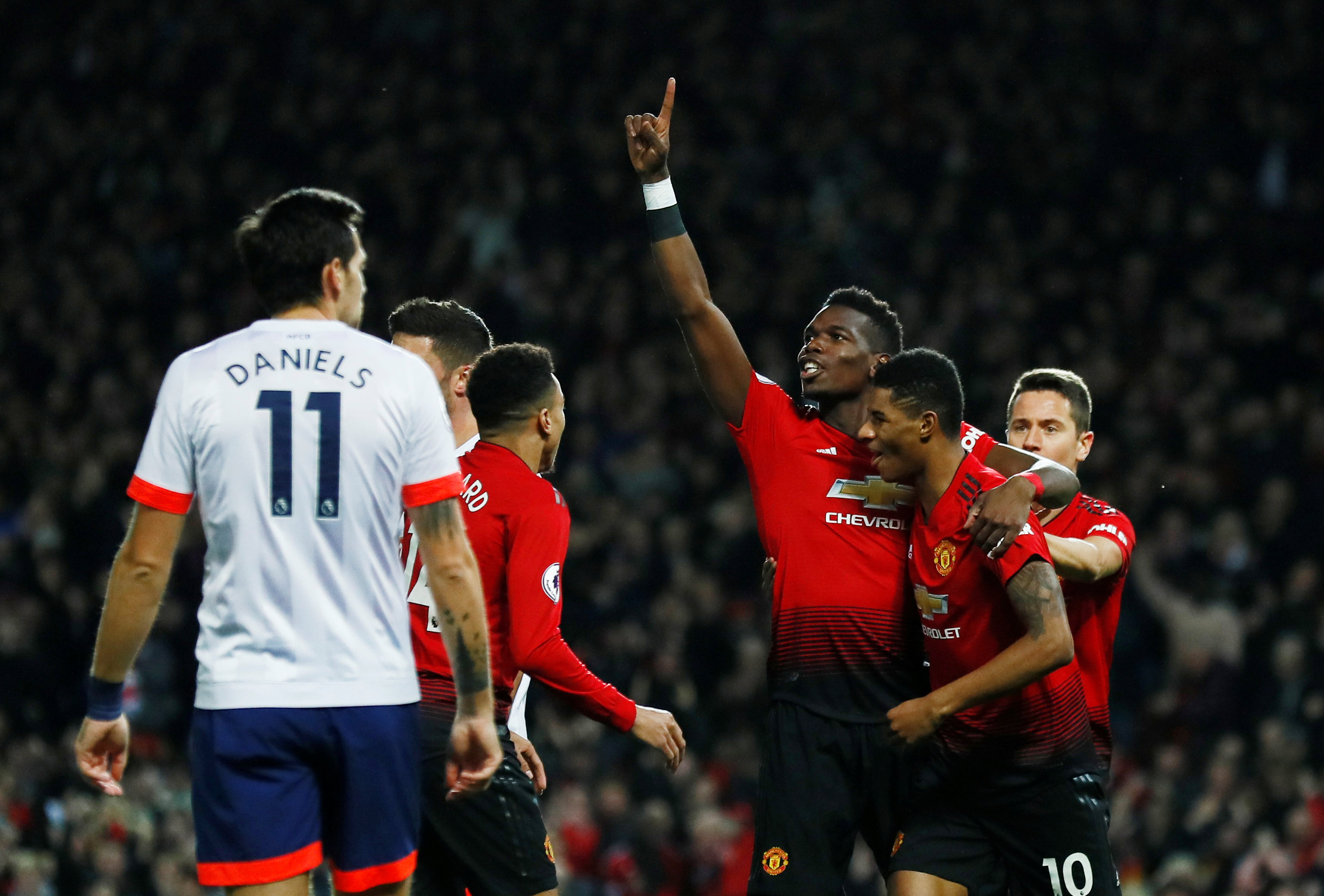 正是他今天 正是他今天