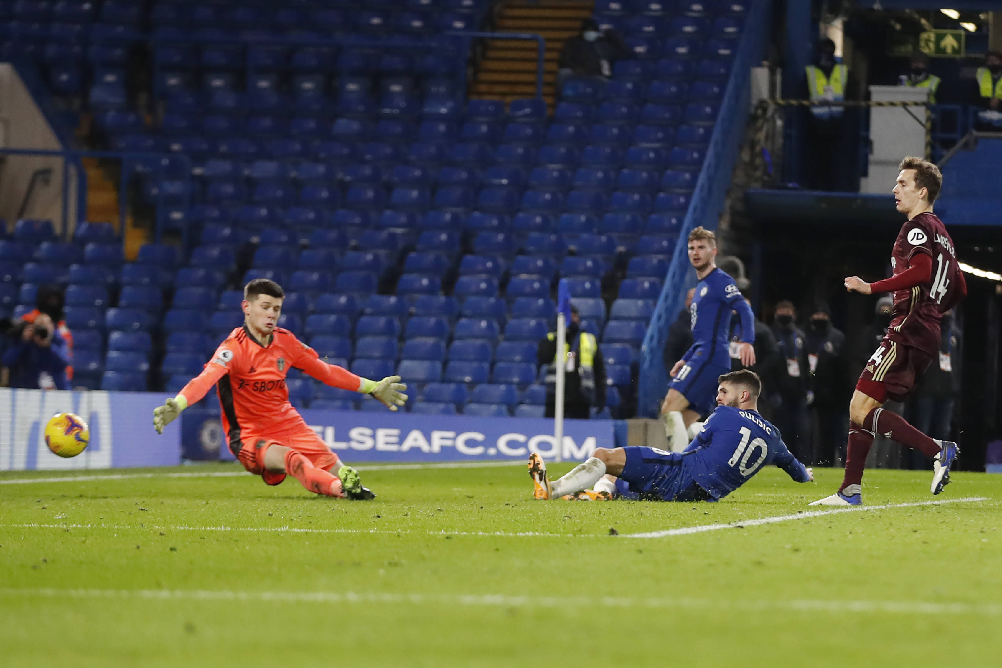 他告诉无数 他告诉无数